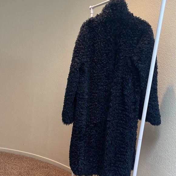 Max Studio Navy Coat - Picture 3 of 7